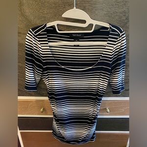 White House Black Market Blouse Scoop Neck